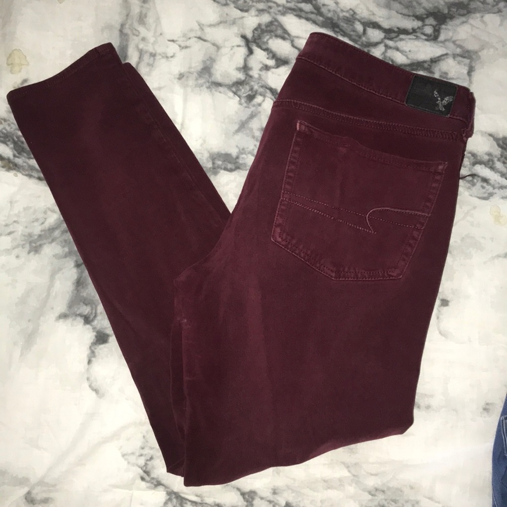 AE Women’s 360° Super Stretch Jeggings
